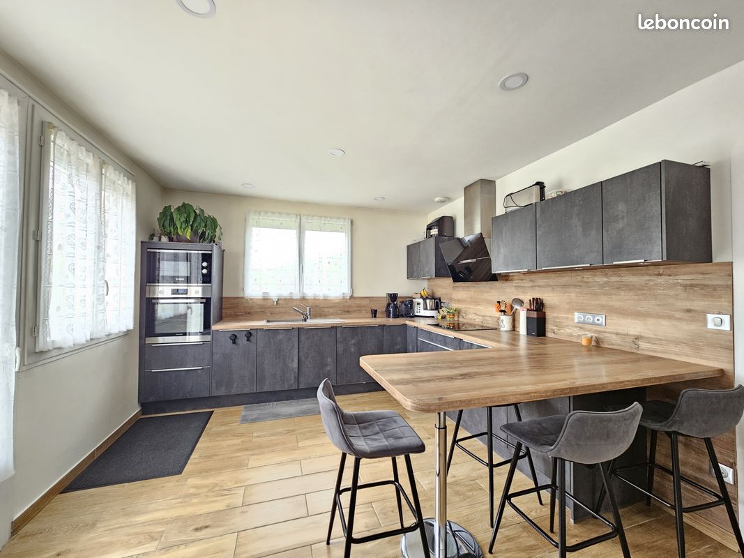 Maison 8 pièces 160 m² · à Foug · 160 m² · 236 000 €
