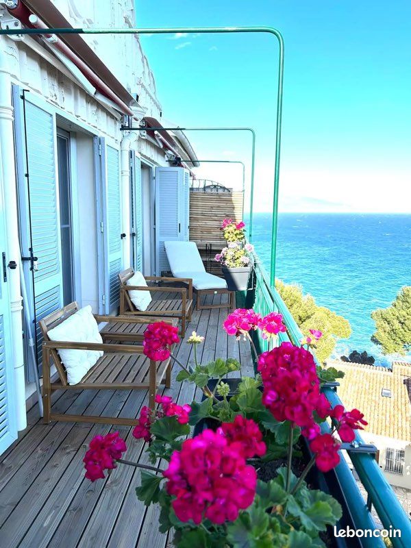 Appartement 4 pièces 110 m² · à Roquebrune-Cap-Martin · 110 m² · 4 970 €/mois
