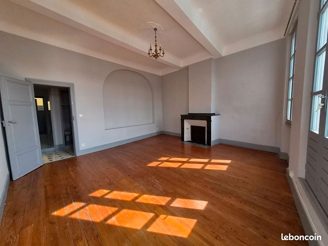 Appartement 3 pièces 100 m² · à Moissac · 100 m² · 750 €/mois