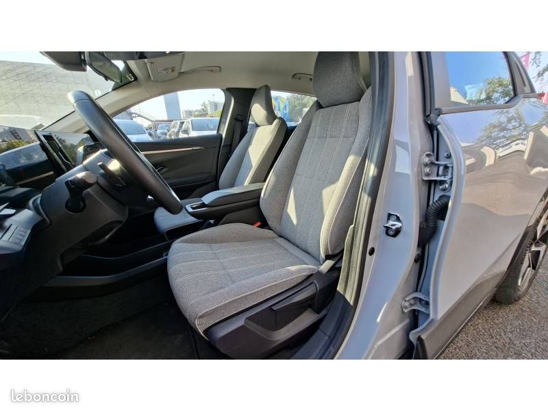 Renault Mégane E-Tech EV40 130ch standard charge Equilibre (image 13)