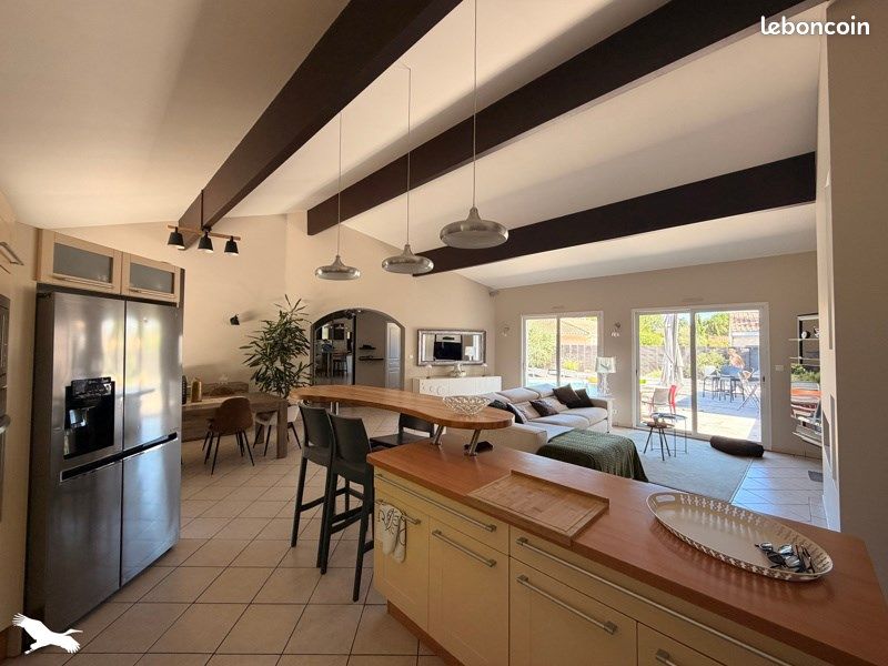 Maison 7 pièces 174 m² · à Léognan · 174 m² · 617 730 €