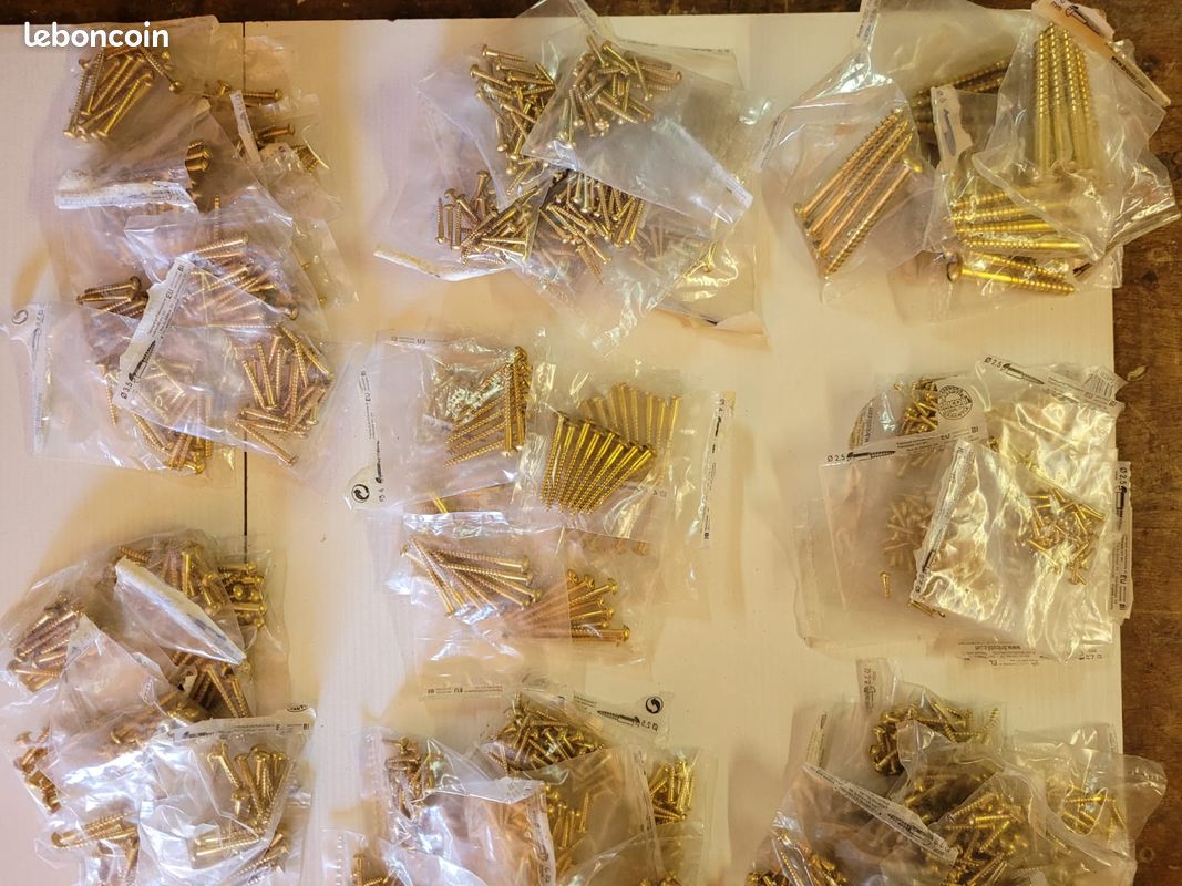 Lot de 100 sachets vis laiton neuf (image 2)