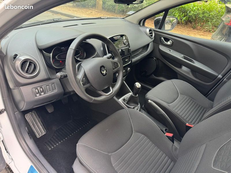Renault CLIO IV 1.2 16V 75CH ESSENCE CRIT AIR 1 (image 10)