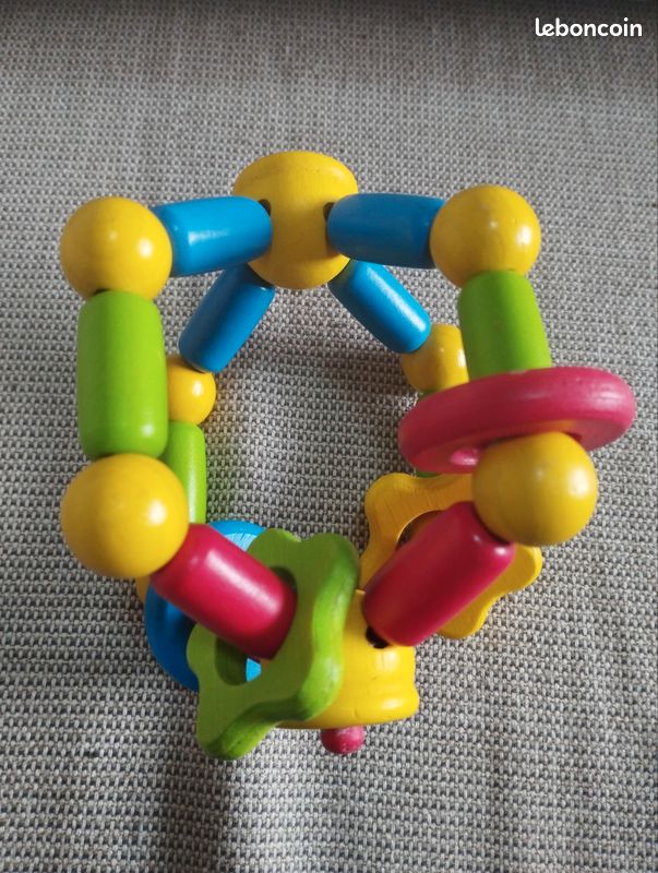 Jouet en bois (image 1)