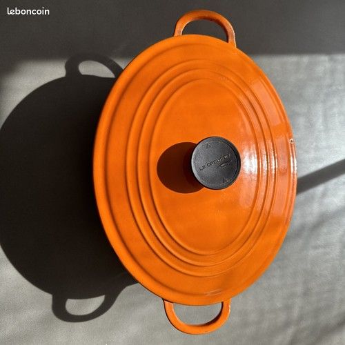 Cocotte Ovale Le Creuset En Fonte émaillée – Orange Volcanique – Occasion