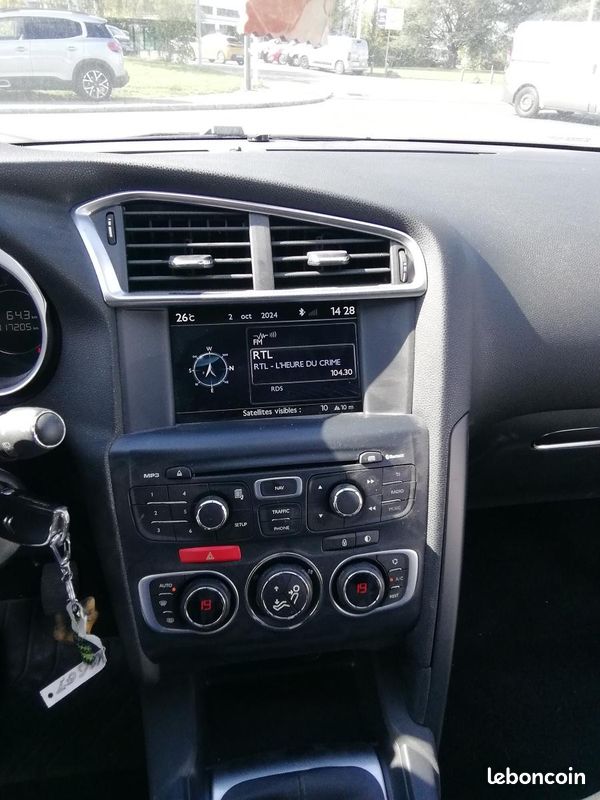 Ds 4 BlueHDi 120 BVM6 Sport Chic (image 8)