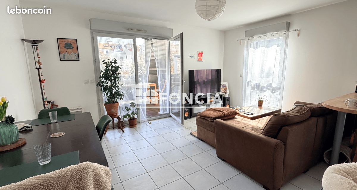 Parking 3 pièces 68 m² · à Lyon · 68 m² · 372 500 €