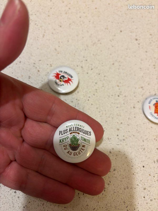 Lot de 3 badges (image 3)