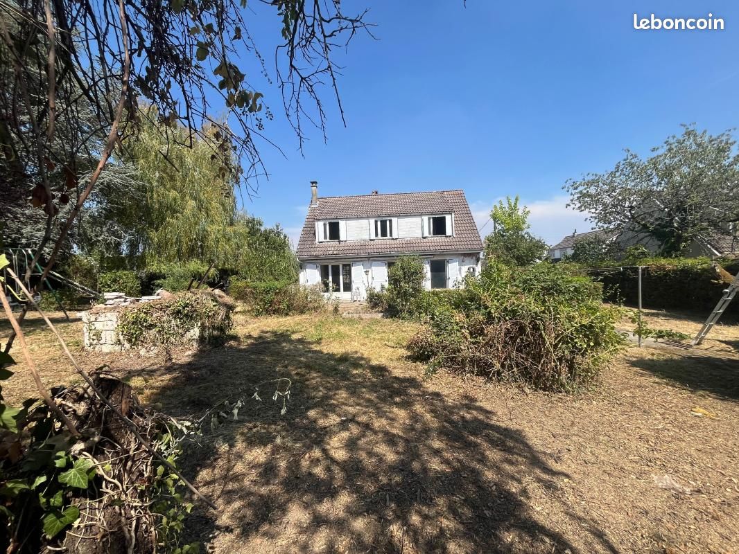 Maison 5 pièces 100 m² · à Saint-Clair-de-la-Tour · 100 m² · 220 500 €