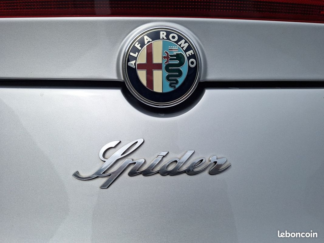 ALFA ROMEO SPIDER 3.2 V6 JTS Q4 260ch CABRIOLET - 77 400 km - Garantie 12 mois (image 19)