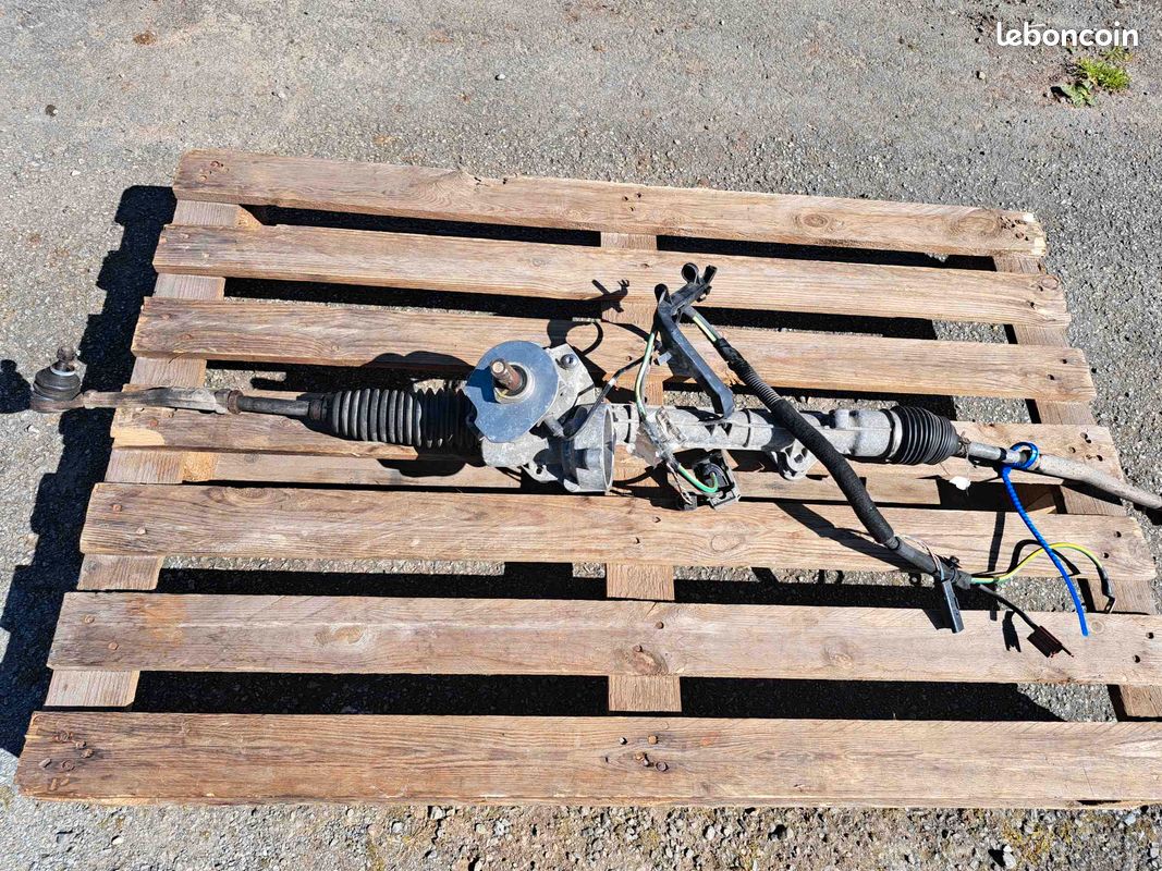 Crémaillère de direction PEUGEOT 207 CITROEN C3 6820000170 (image 1)