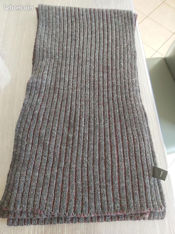 Echarpe neuve gris anthracite (image 1)