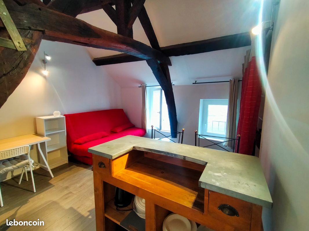 Appartement 1 pièce 20 m² · à Orléans · 20 m² · 455 €