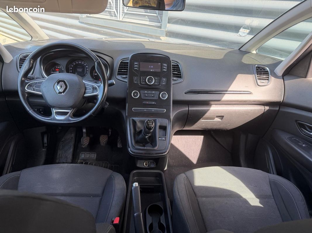 Renault Scenic TCe 115 Energy Life (image 5)