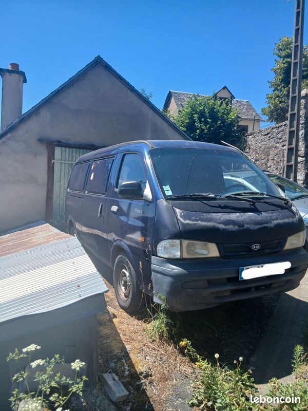 Kia pregio (image 1)