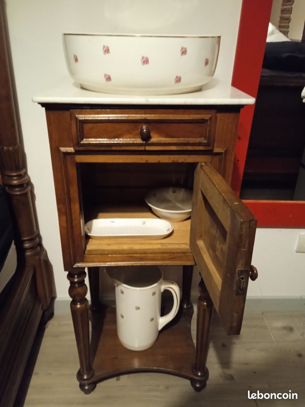 Table de chevet/mini table de toilette (image 4)