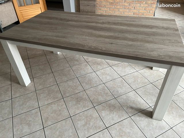 Table de salle à manger rectangulaire (image 1)