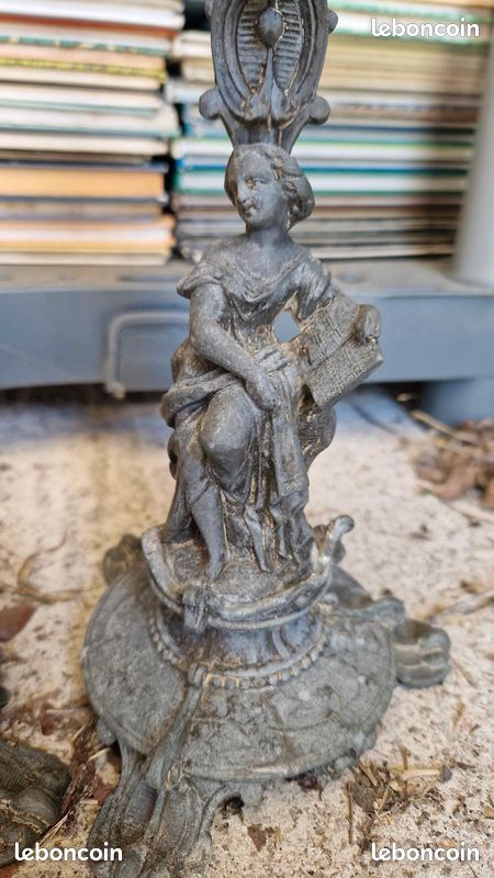 Paire De Bougeoirs Anciens En Régule - Belle Paire - Objet Déco Vintage