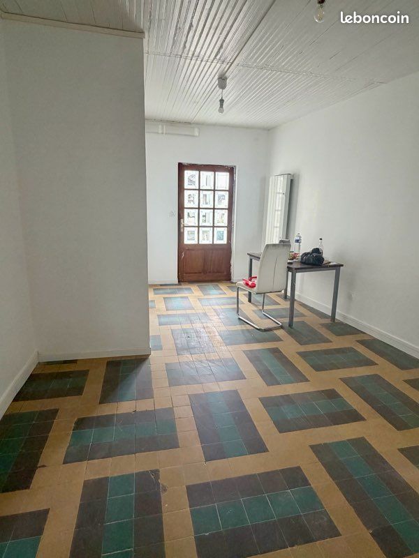 Appartement 1 pièce 25 m² · à Ombrée d'Anjou · 25 m² · 370 €/mois