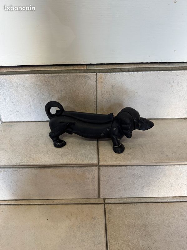 Butoir de porte pour chien en fonte et en fer de 19e siècle - En vente sur France