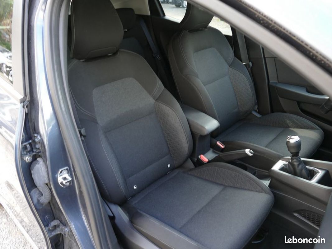 Renault clio v tce 100 zen bvm5 (image 15)