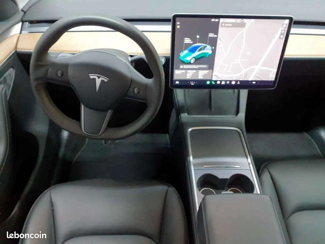 TESLA MODEL Y Long Range AWD * 514 ch * SOH 91,9 % * Pano * Autopilot * Caméra 360 (image 7)