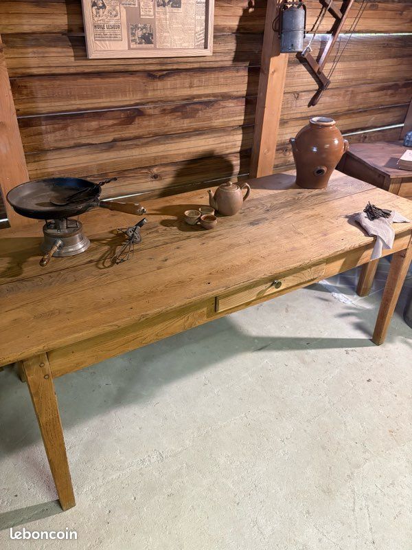✨ Table ancienne entièrement rénovée – bois massif ✨ (image 11)