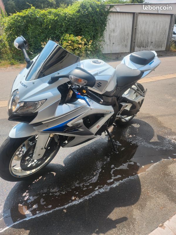 Gsxr 600 (image 2)