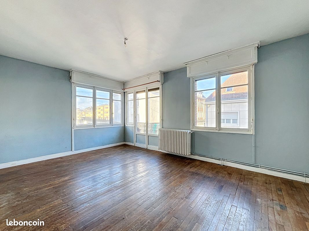 Immeuble 8 pièces 350 m² · à Elbeuf · 350 m² · 290 000 €