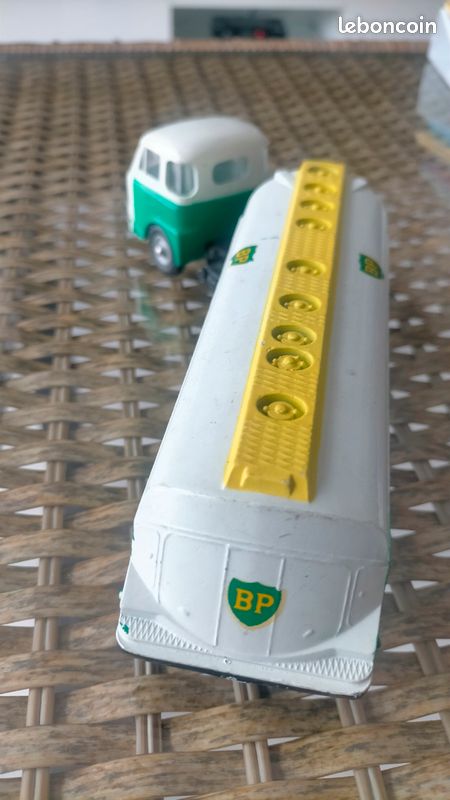 Camion CIJ Saviem JM240 Avec Semi-citerne BP – 1/43, Occasion, Sans Boîte