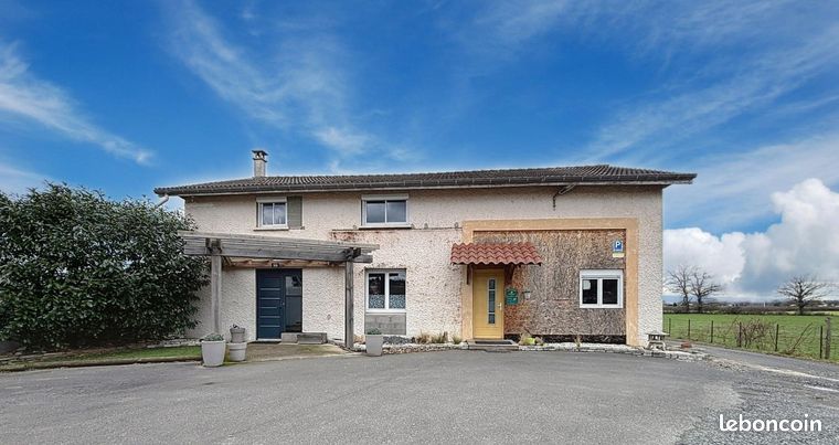 Maison 4 pièces 214 m²