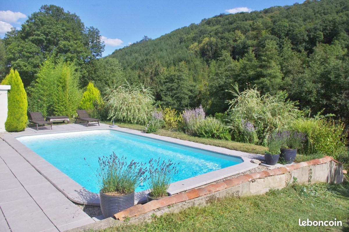 Maison 8 pièces 250 m² · à Brullioles · 250 m² · 545 000 €