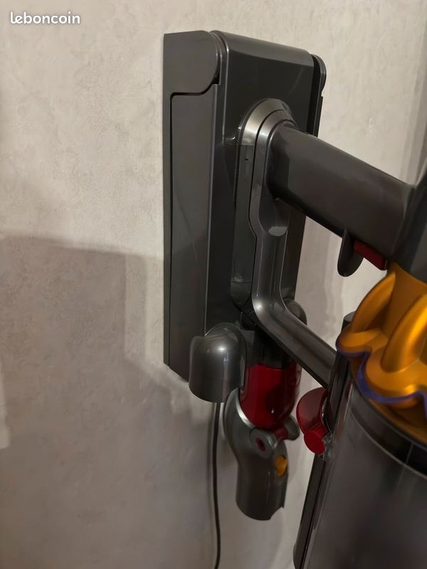 Dyson V15 Detect Absolute (image 5)