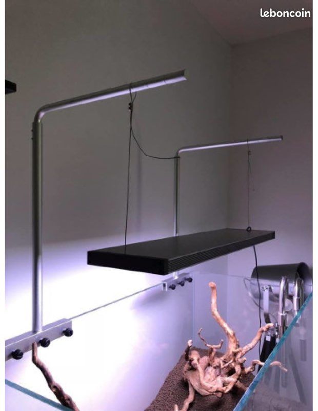 Potence Chihiros pour rampe aquarium (image 2)