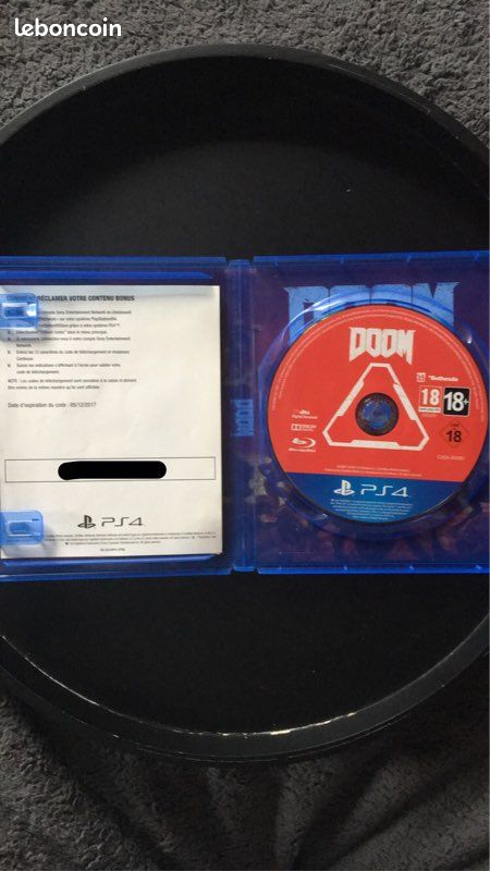 Jeu ps4 doom (image 2)