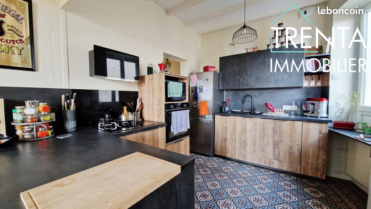 Appartement 4 pièces 77 m² · à Voiron · 77 m² · 980 €