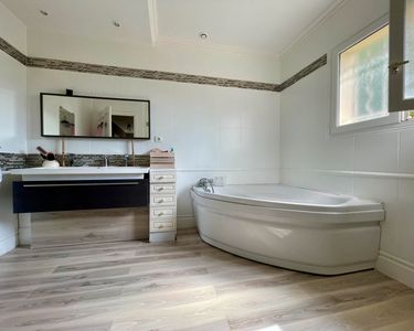 Maison 599 000 € - 203 m²