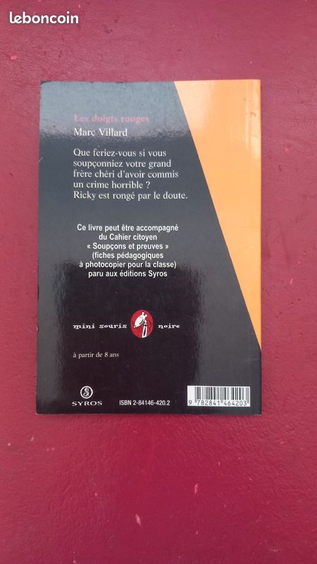 Livre : Les doigts rouges (image 3)