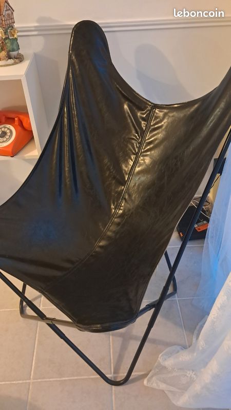 Fauteuil imitation cuir (image 3)