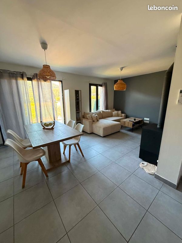 Maison 4 pièces 80 m² · à Signes · 80 m² · 325 000 €
