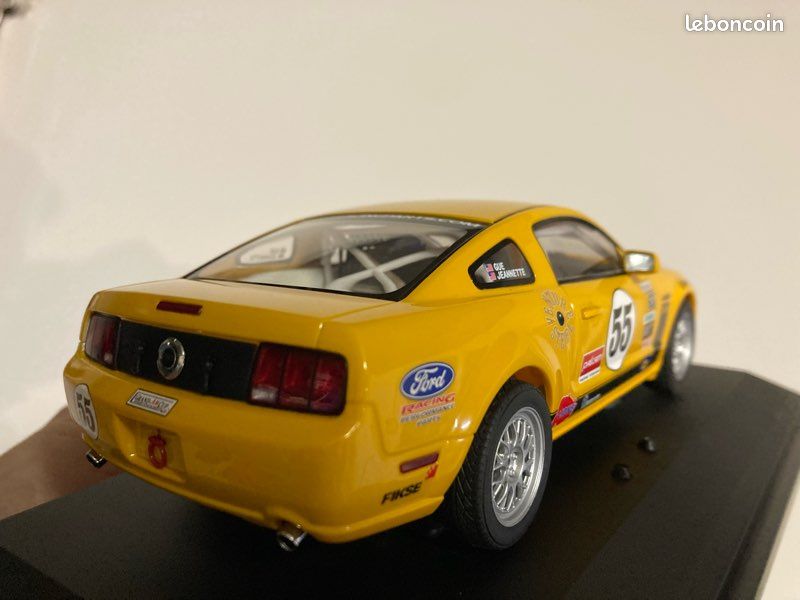 Ford mustang fr500c 2005 gt autoart 1/24 slot car racing (image 19)