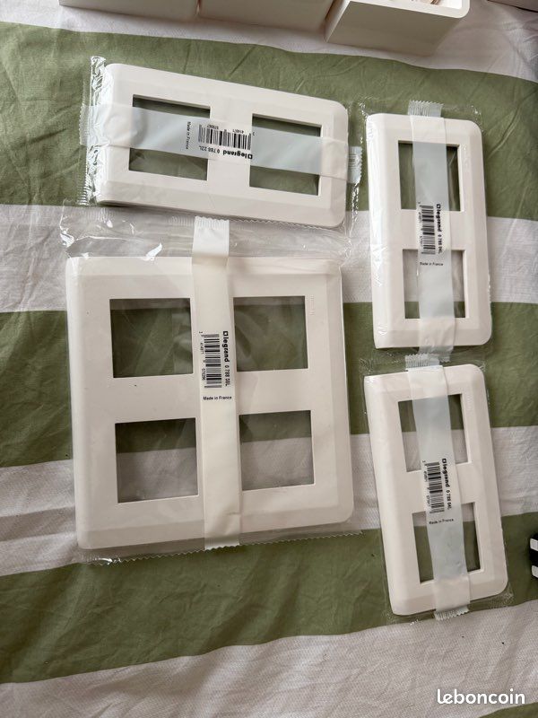 Plaque Legrand Mosaic 50 Pour Interrupteur – Module Unique, D'occasion Mais En Super état !