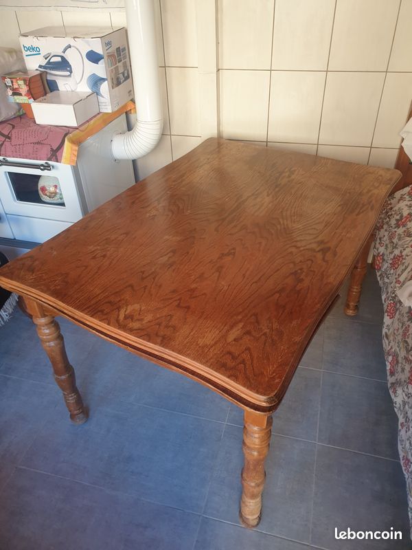 Table (image 3)