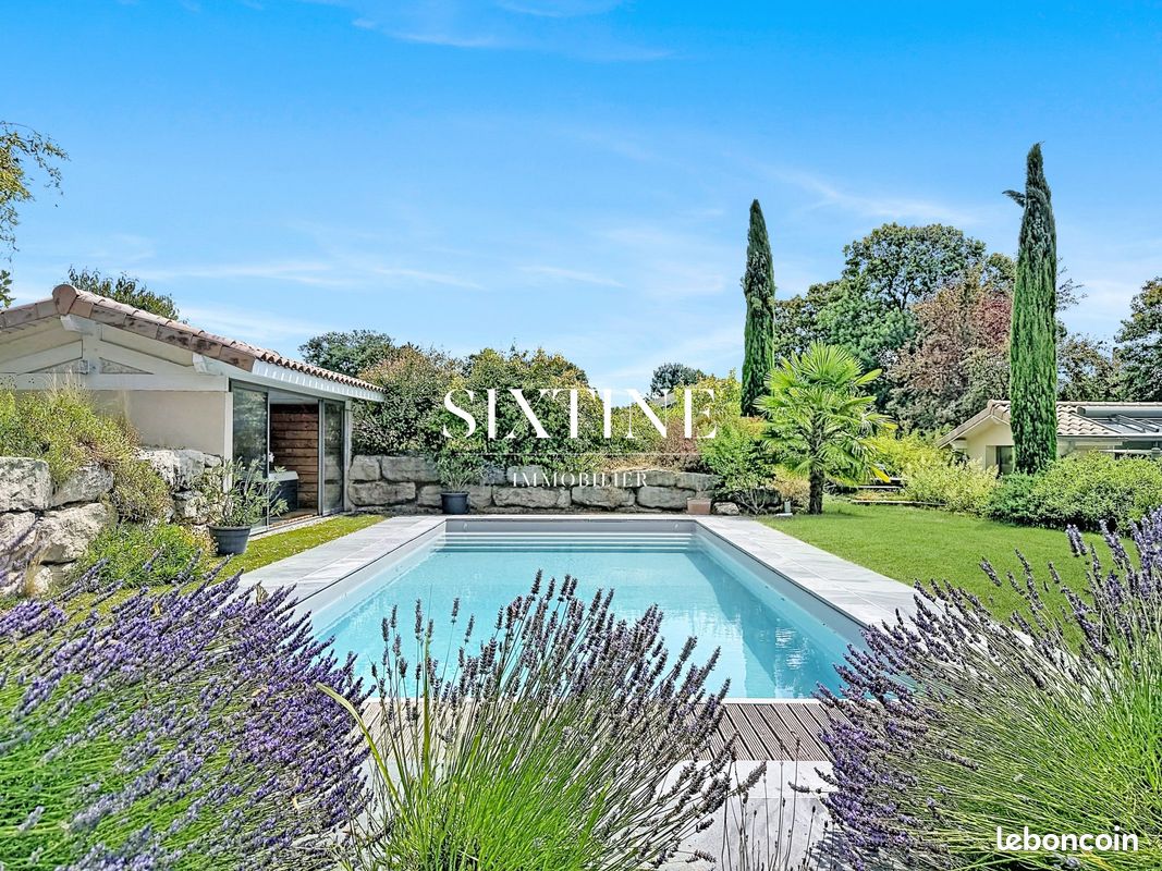 Maison 9 pièces 264 m² · à Saint-Savin · 264 m² · 649 000 €