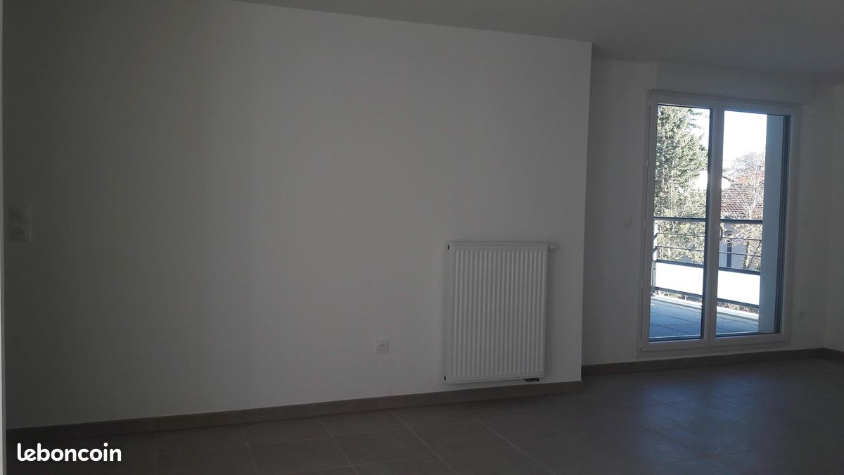 Radiateur Acier CHAPPEE SAMBA NEUF (image 1)