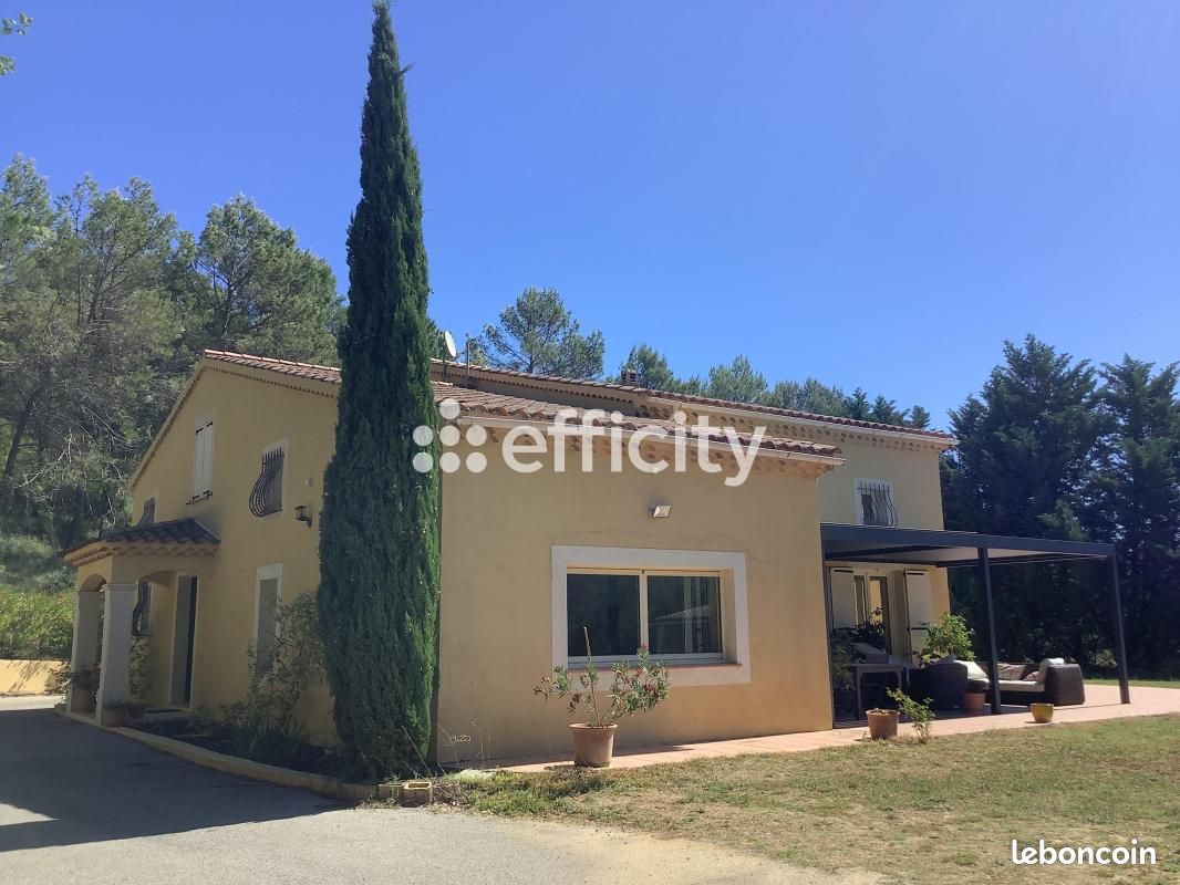 Maison 7 pièces 257 m² · à Brignoles · 257 m² · 595 000 €