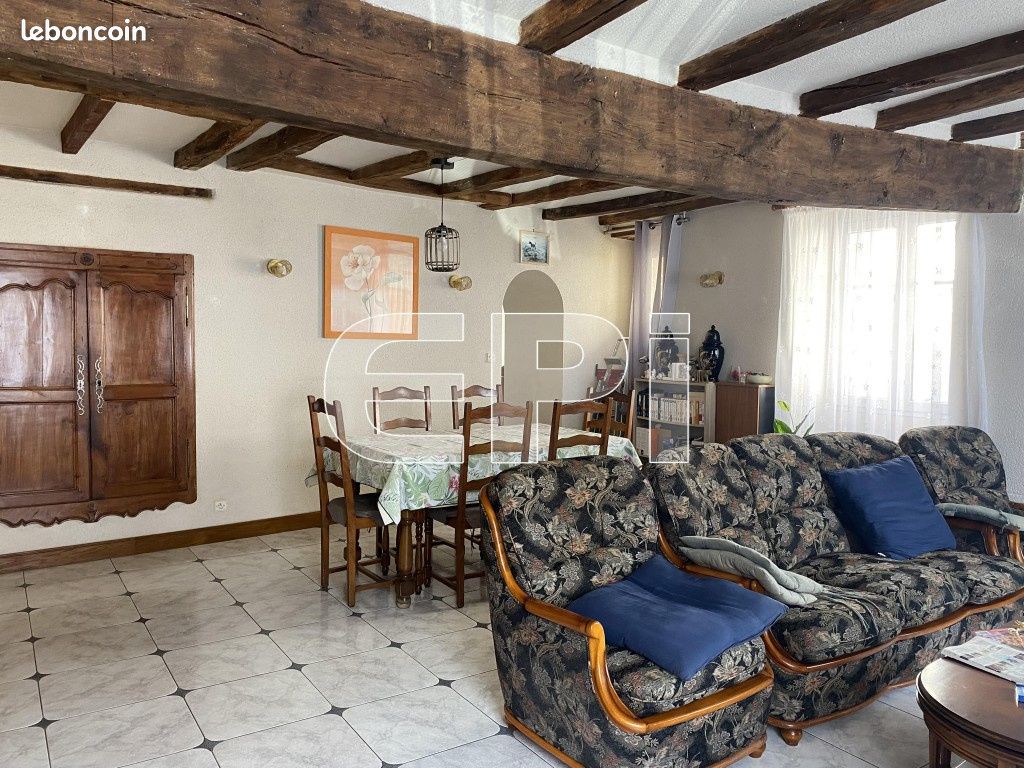 Maison 5 pièces 130 m² · à Lys-Haut-Layon · 130 m² · 137 700 €