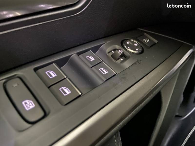 Peugeot 3008 Hybrid 145 e-DCS6 GT (image 15)
