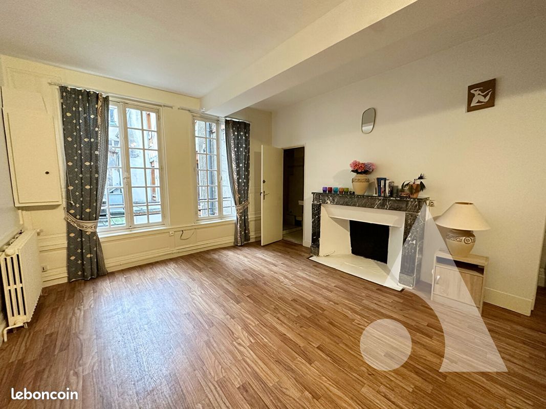Appartement 4 pièces 102 m² · à Troyes · 102 m² · 660 €