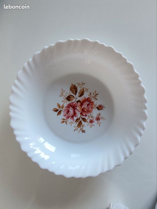 Plat Creux Arcopal 27,5 Cm – Marron, Finition Brillante, Vintage